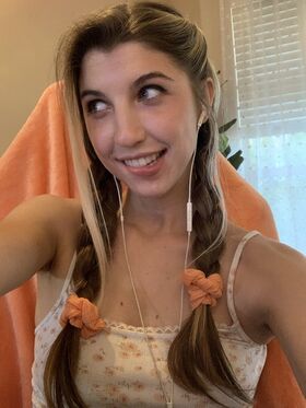 ASMR FrivolousFox