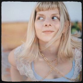 Aurora Aksnes