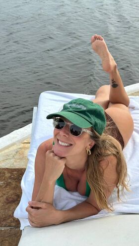 Caroline Abras