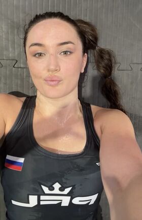 Diana Avsaragova Foto trapelata OnlyFans nuda 170