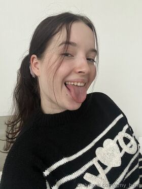 emy_buns Фото просочення OnlyFans (оголене) 19
