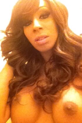 Honey FoXXX
