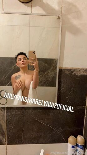 karelyruizoficial Çıplak Sızdırılmış OnlyFans Fotoğrafı 6