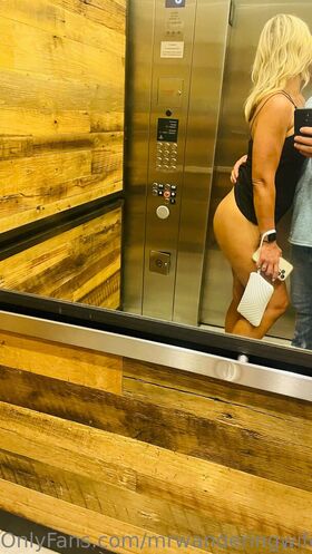 mrwanderingwifexxx