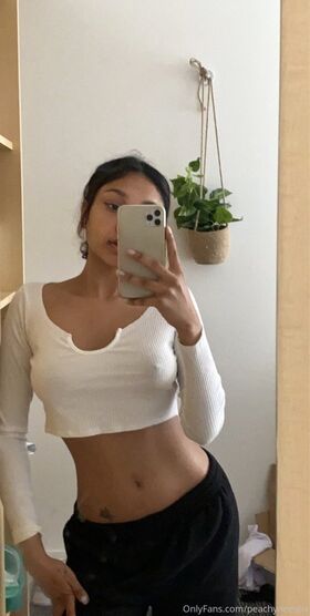 peachyneeshx