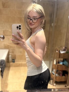 Perfect_Ad_4643 Nude Leaks OnlyFans Photo 8