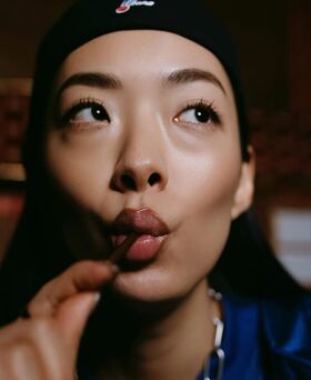 Rina Sawayama รูป OnlyFans เปลือยรั่วไหล 86
