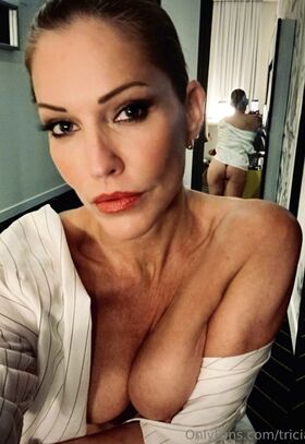 Tricia Helfer รูป OnlyFans เปลือยรั่วไหล 44