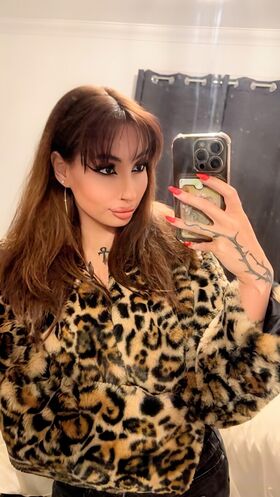zeena_valvona